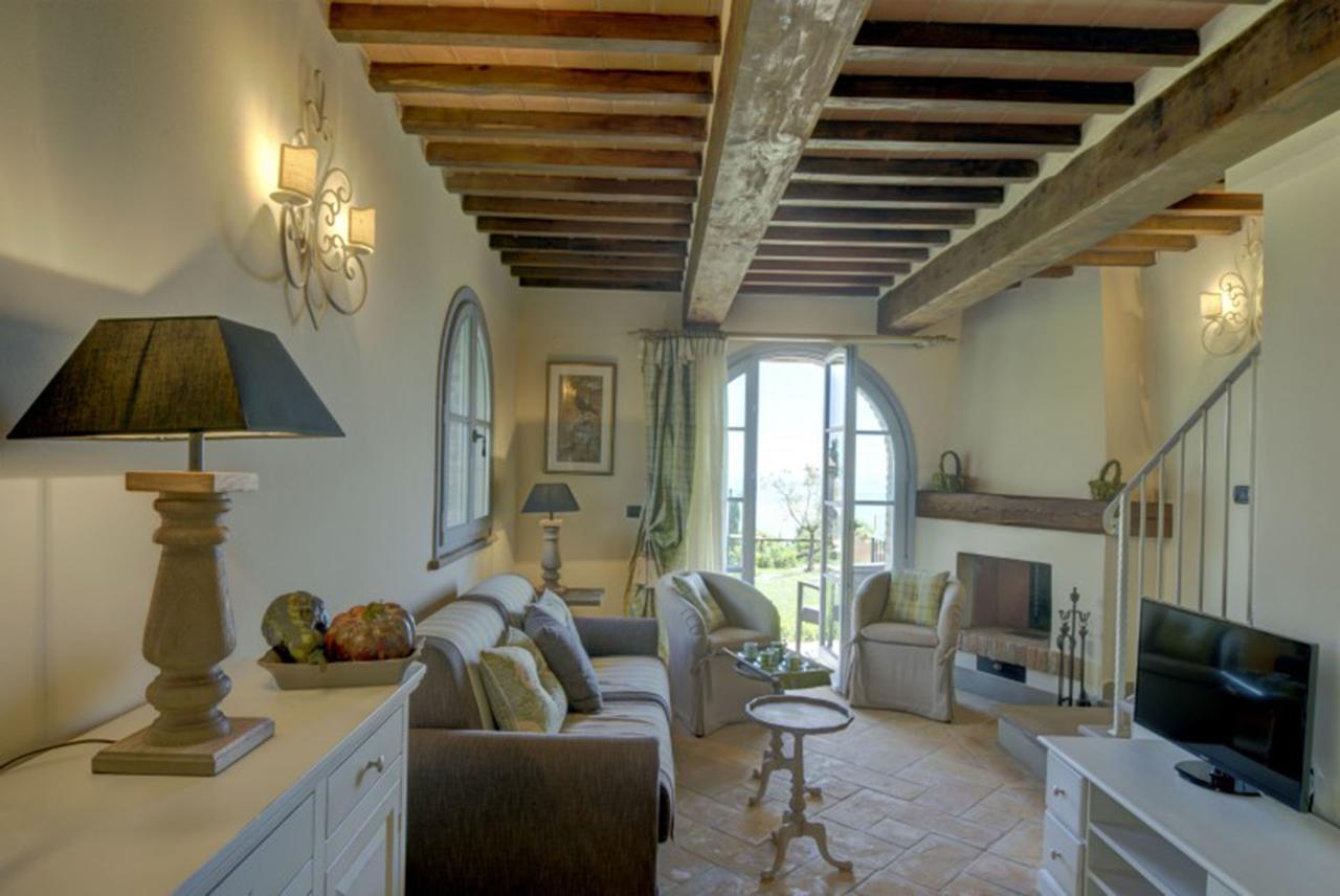 Borgo In Chianni Appartement Buitenkant foto