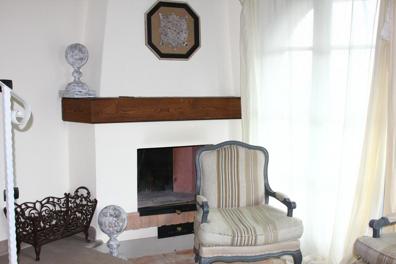 Borgo In Chianni Appartement Buitenkant foto